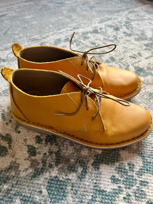 Women High Cut 100% Leather Vellies Mustard
